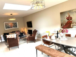 Charming Cosy 4-Bed House in Killarney